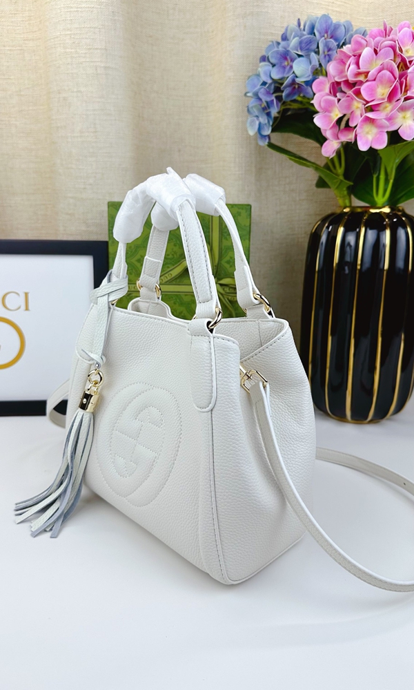 激安グッチバッグコピー側面デザイン